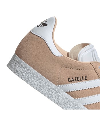 Adidas Gazelle rose est présent 