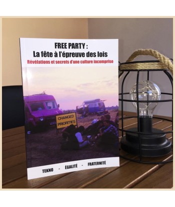 Book History of Free Parties - Physical Version - Preorder basket pas cher