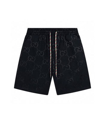 Guccishort de jogging à motif GG Supreme est présent 