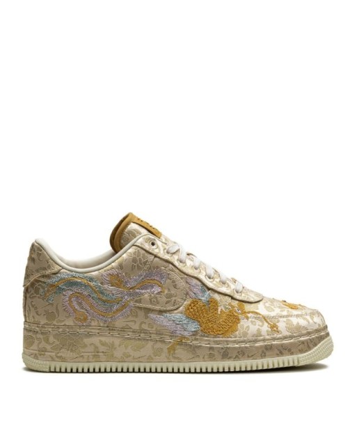 Nikebaskets Air Force 1 'Year of the Dragon 2024' de la marque