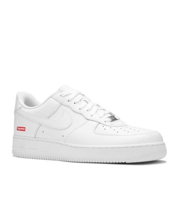 Air Force 1 Nike basse Supreme coloris blanc est présent 