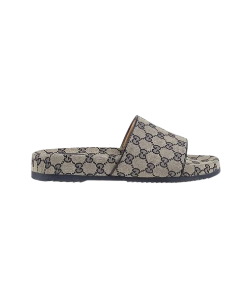 Gucci Slide maxi GG ouvre sa boutique